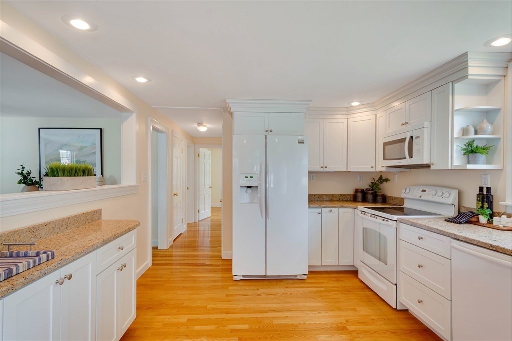 22 Southfield Cir