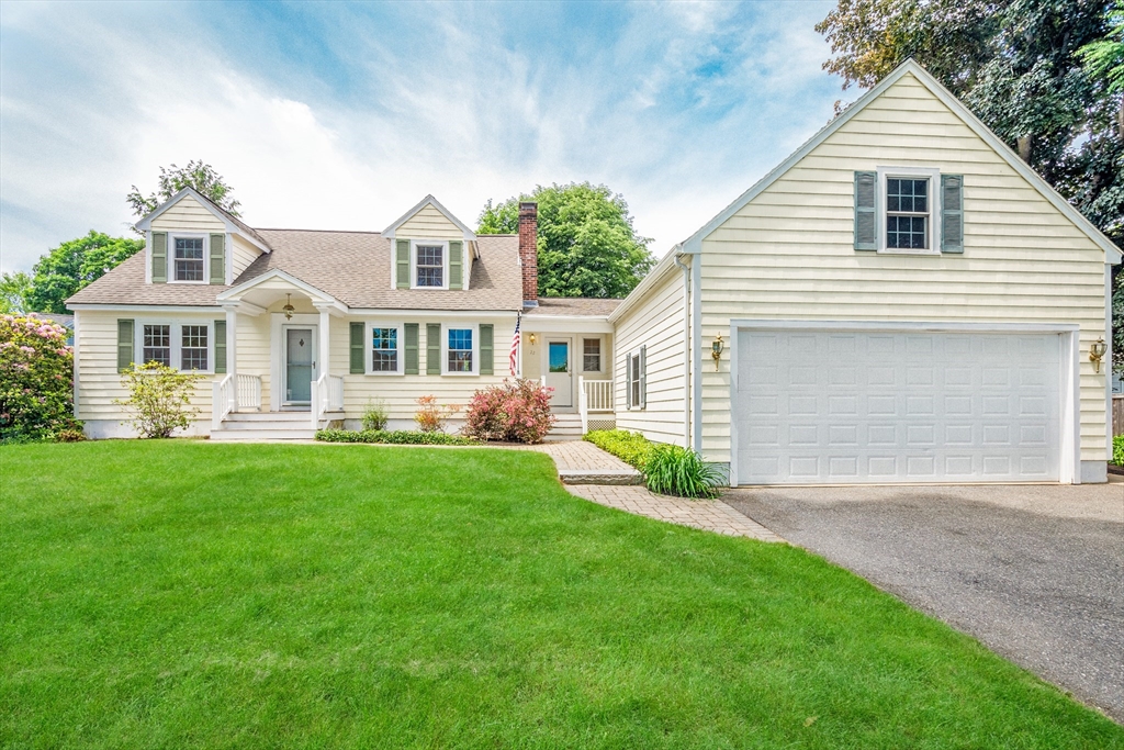 22 Southfield Cir