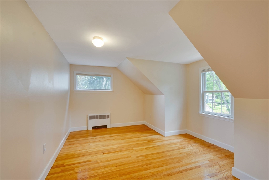 22 Southfield Cir