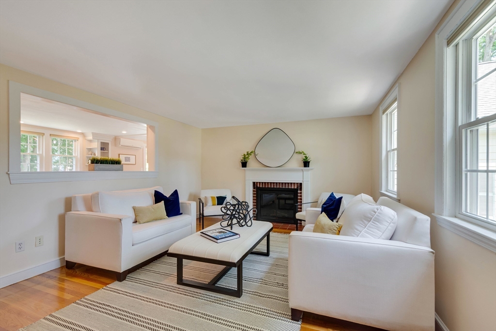 22 Southfield Cir