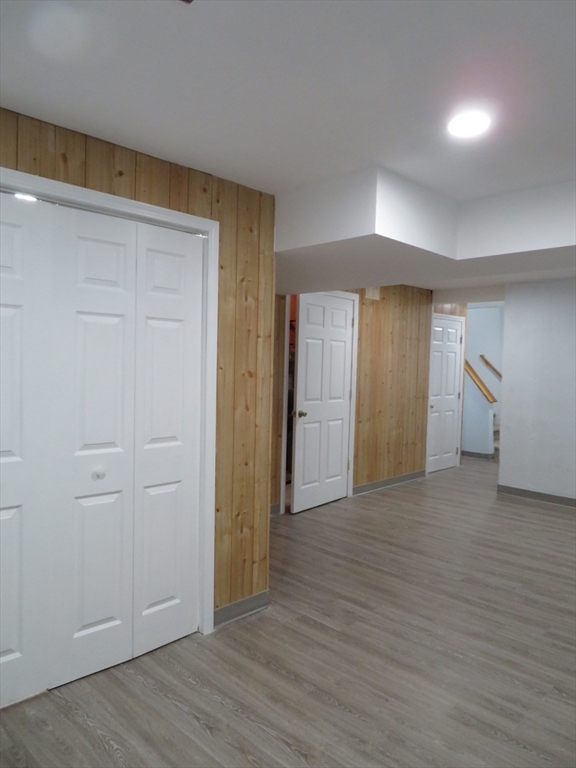 201 Main St # 9