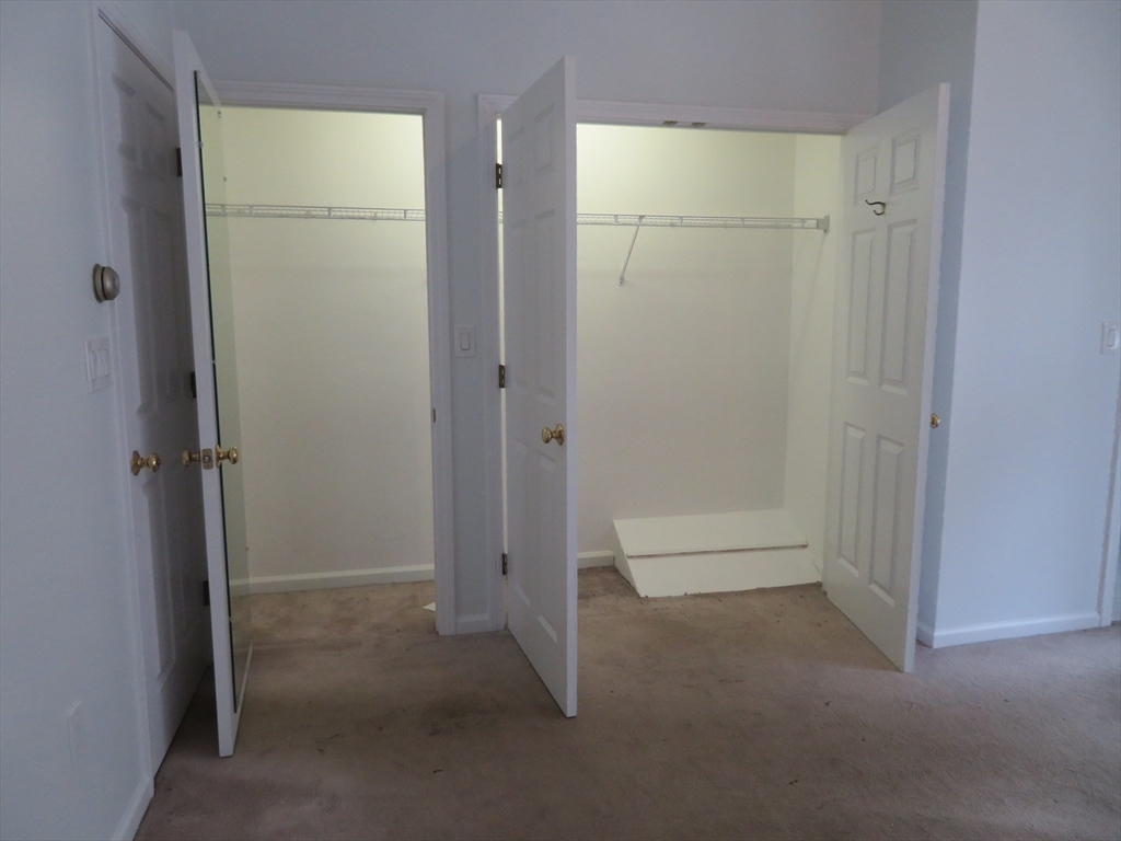 201 Main St # 9
