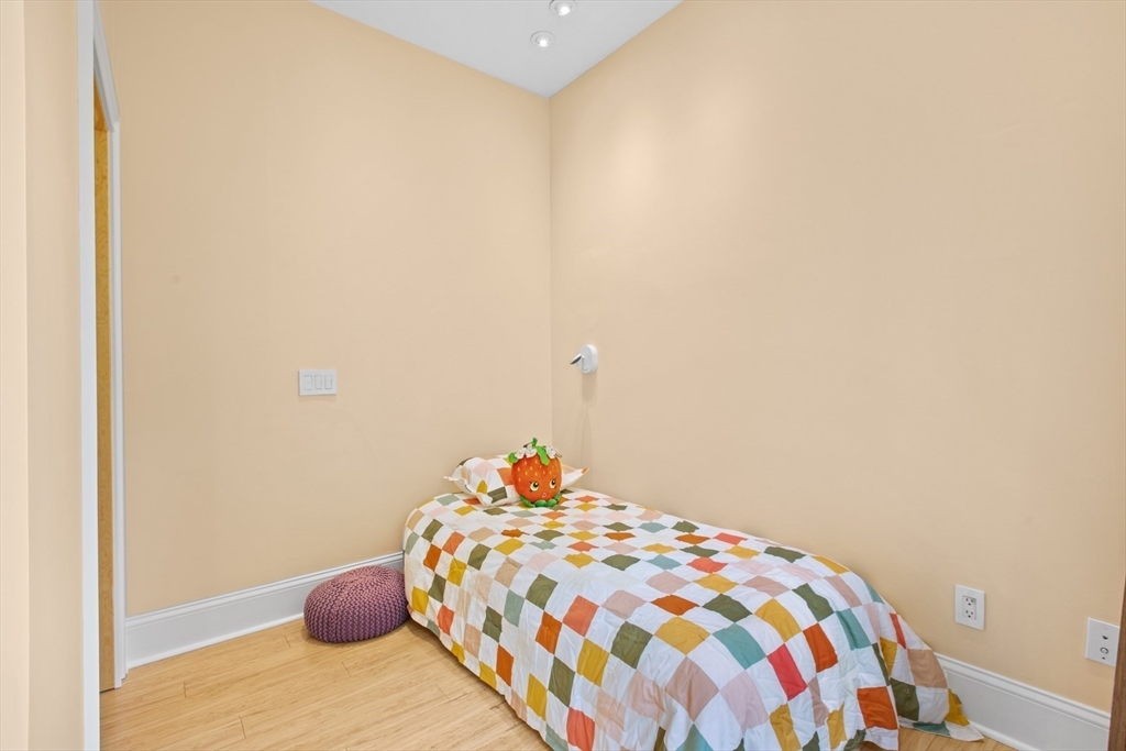 10 Ingalls Ct # 6
