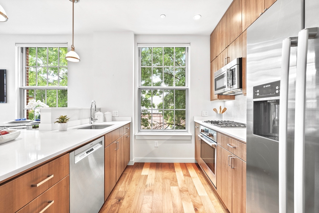 45 1st Ave # 308