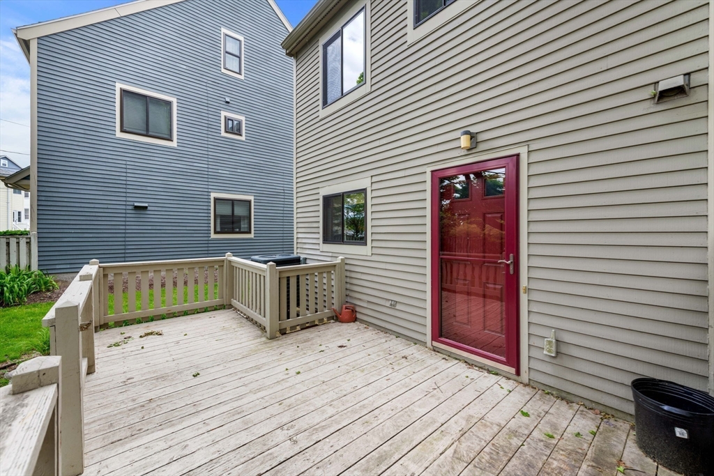 123 Governor Winthrop Rd # 123