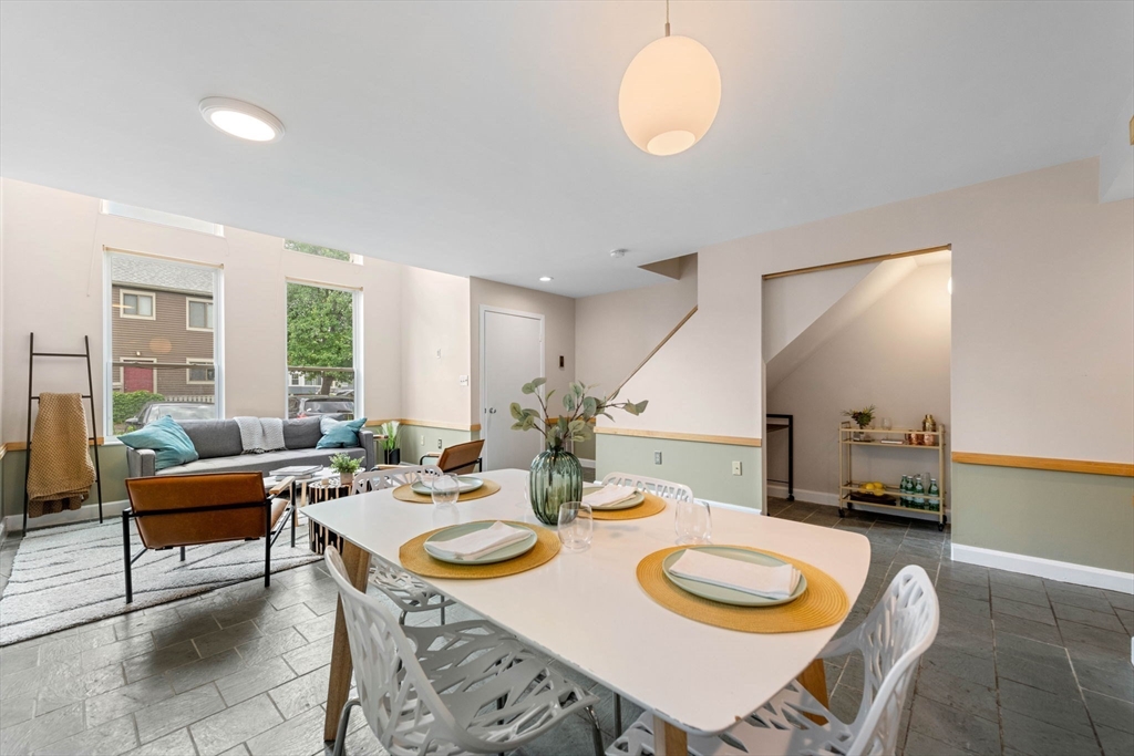 123 Governor Winthrop Rd # 123
