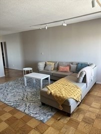 65 East India Row # 15C