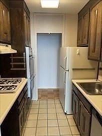 65 East India Row # 15C