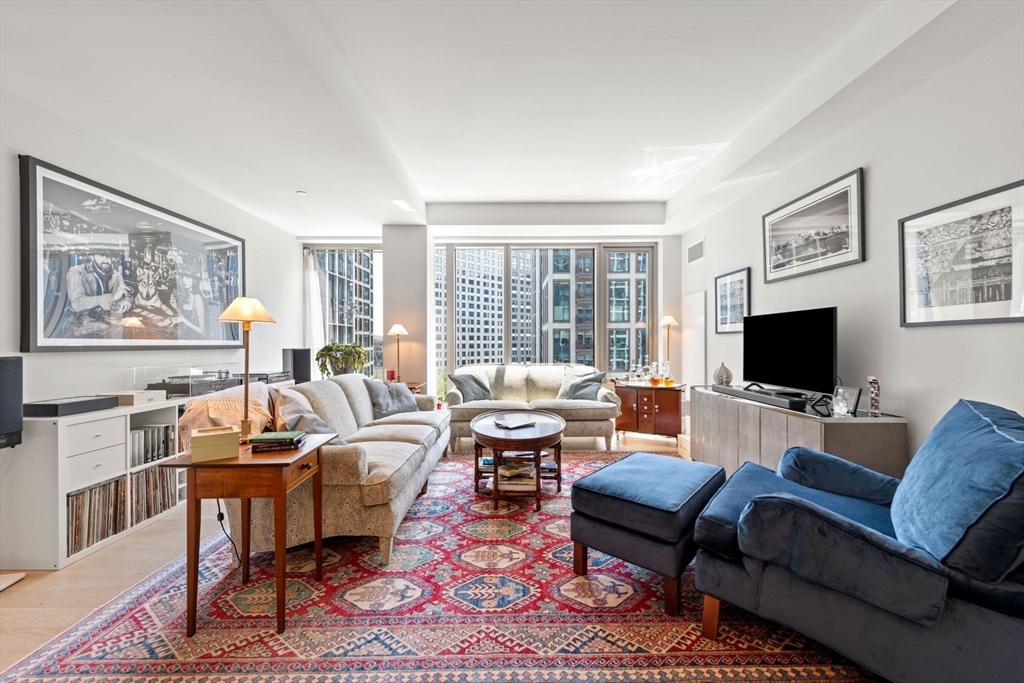 133 Seaport Blvd Suite # 909