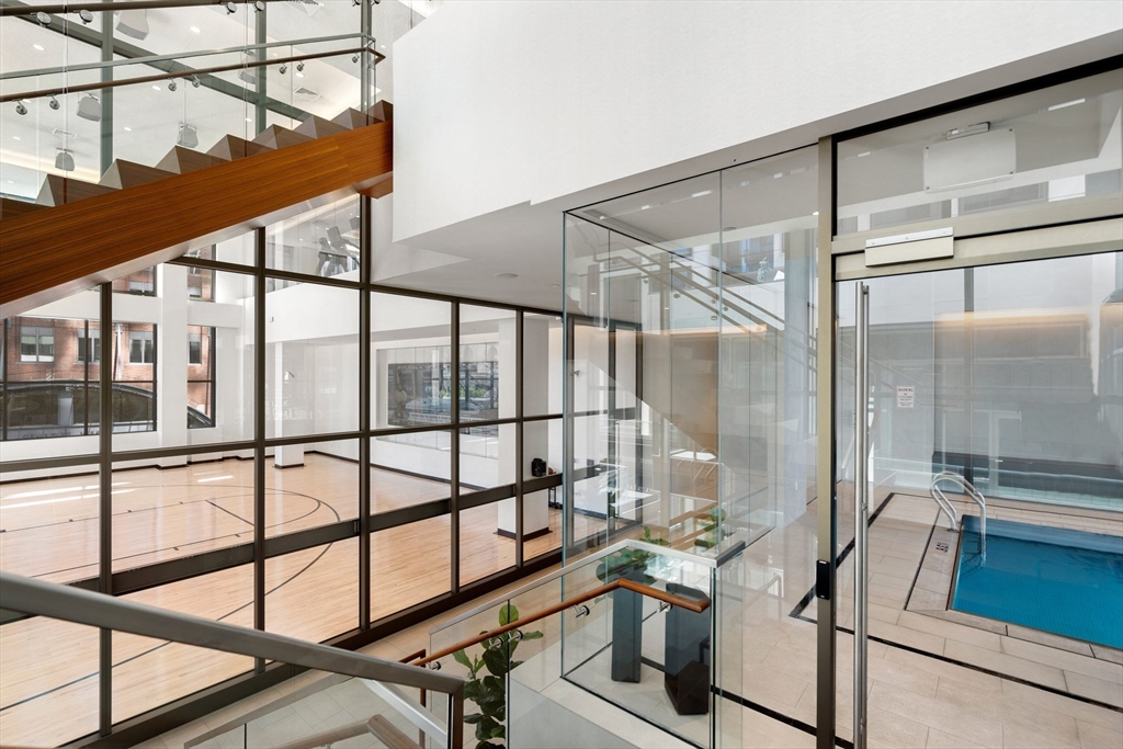 133 Seaport Blvd Suite # 909