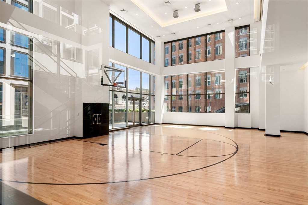 133 Seaport Blvd Suite # 909