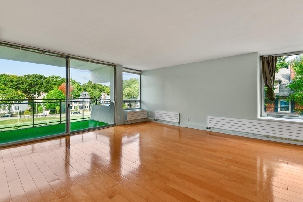 60 Babcock St # 28