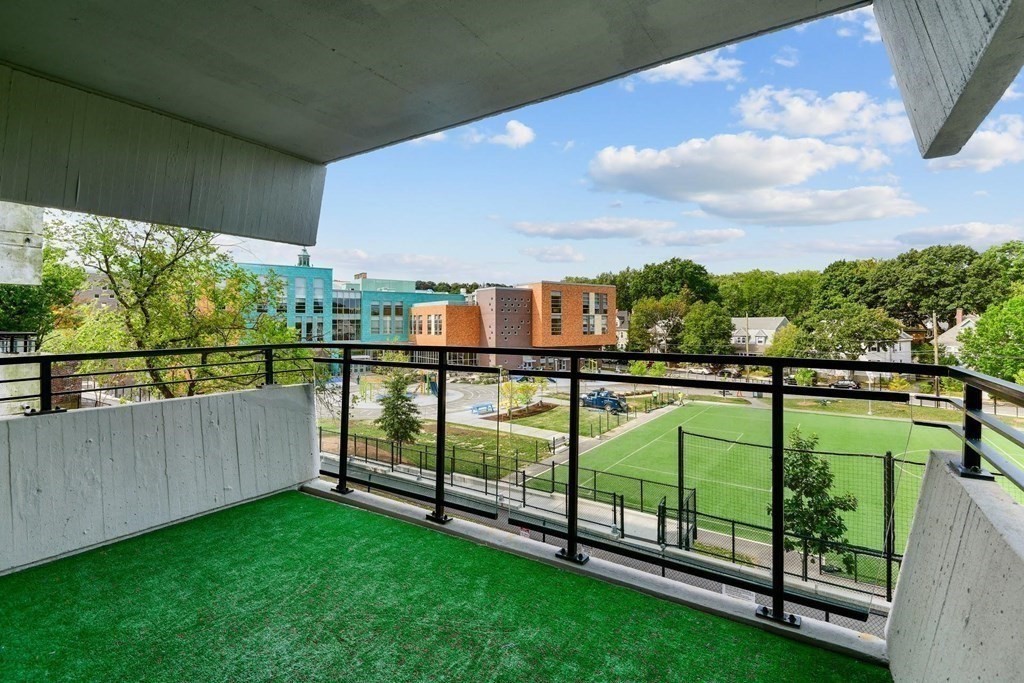60 Babcock St # 28