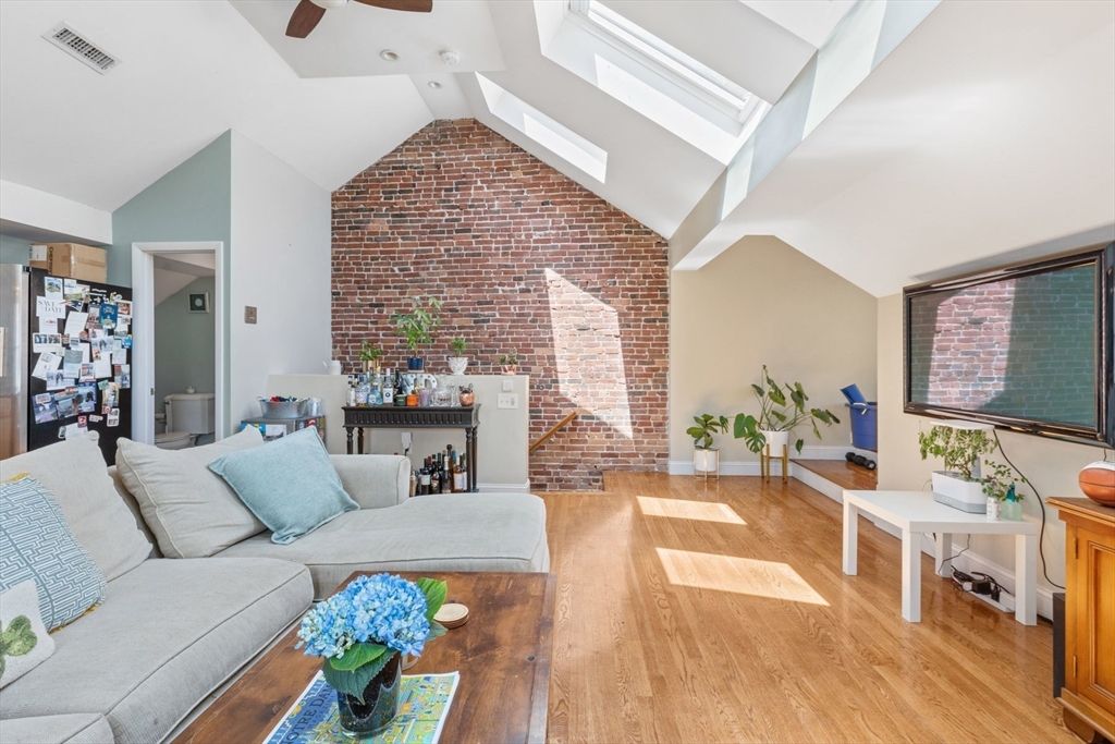 236 Gold Street # 2