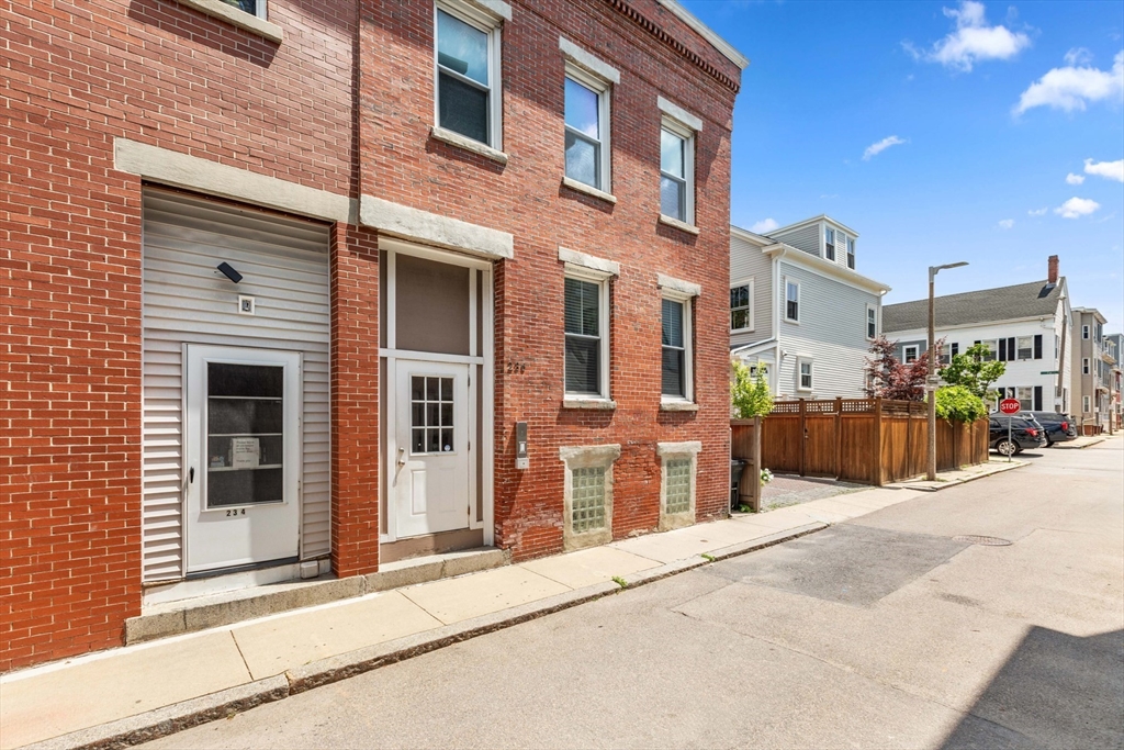 236 Gold Street # 2