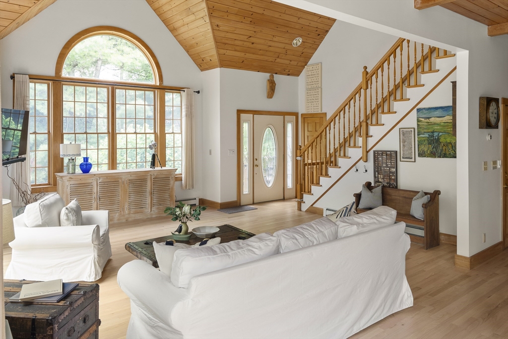 30 Hillside Path