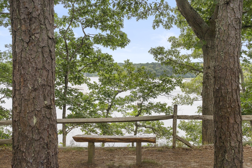 30 Hillside Path