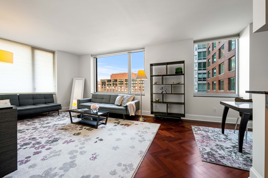 1 Charles Street S # 1112