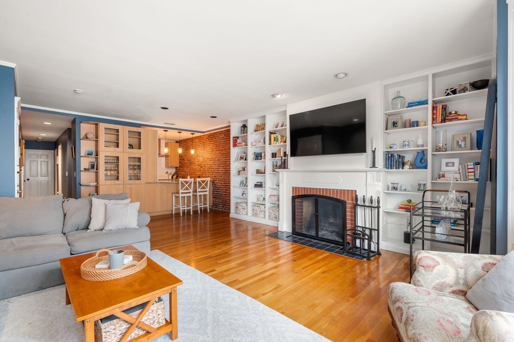 40 Joy St # 6