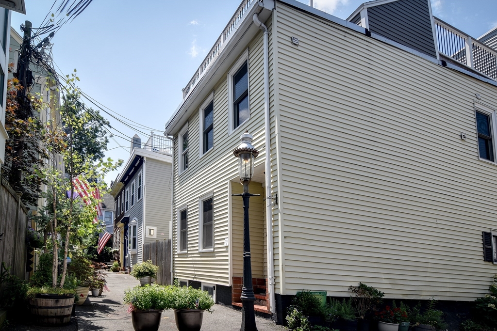3 Lexington Avenue