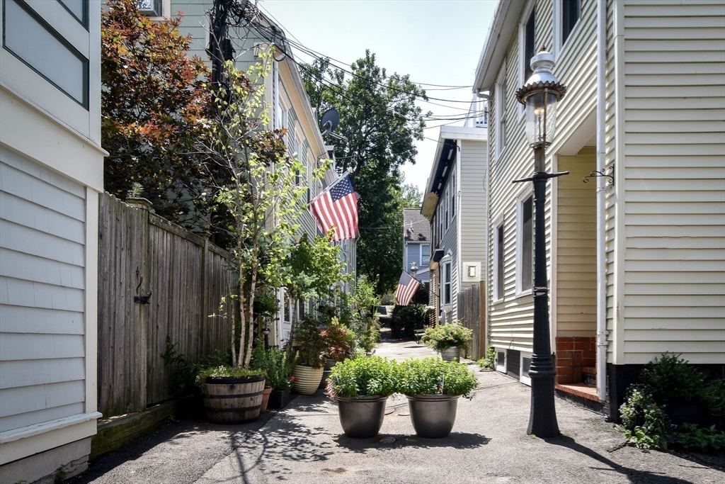 3 Lexington Avenue