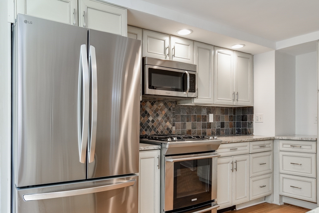 3 Lexington Avenue