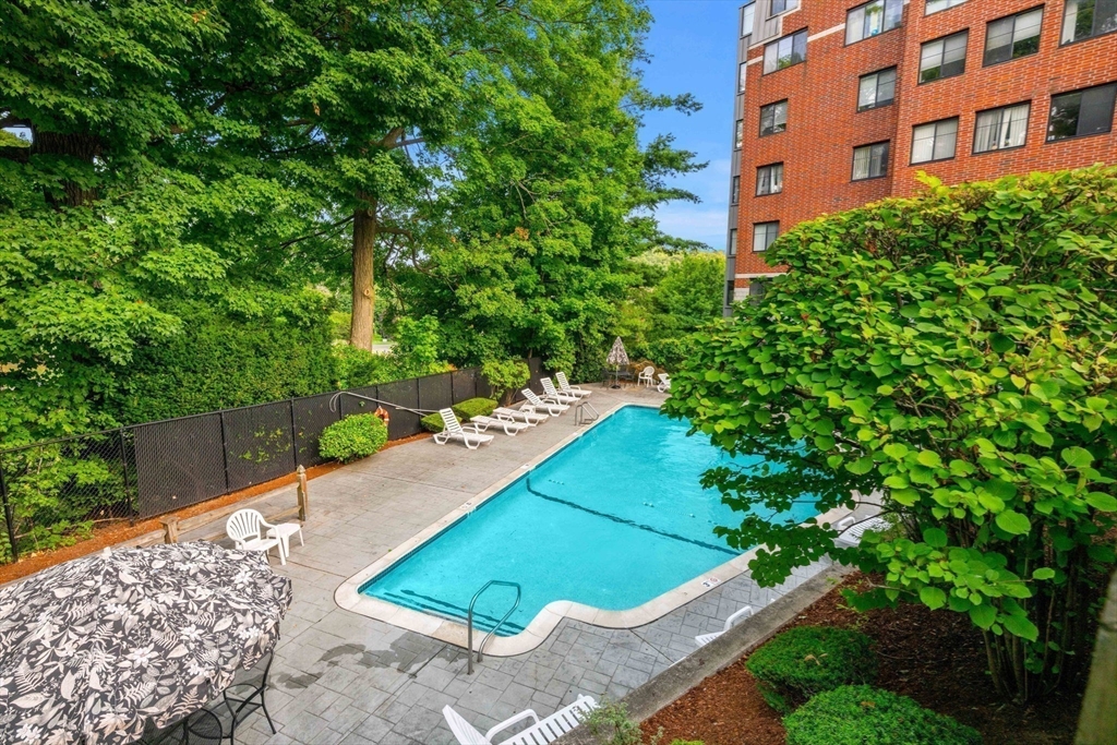 100 Ledgewood Drive # 211
