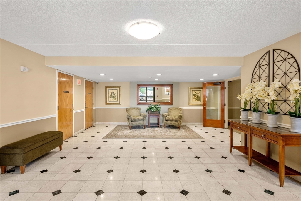 100 Ledgewood Drive # 211