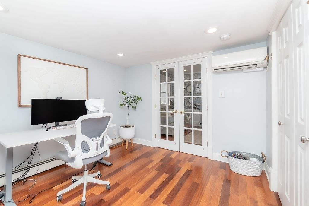 247 Everett Street # 1