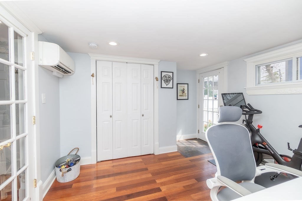 247 Everett Street # 1
