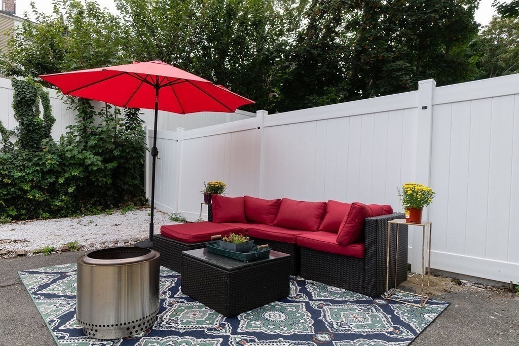 247 Everett Street # 1