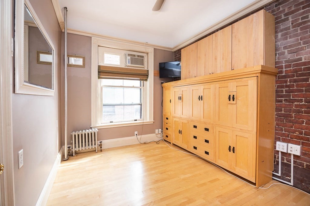 290 Commonwealth Ave # 20