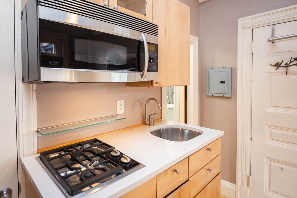 290 Commonwealth Ave # 20