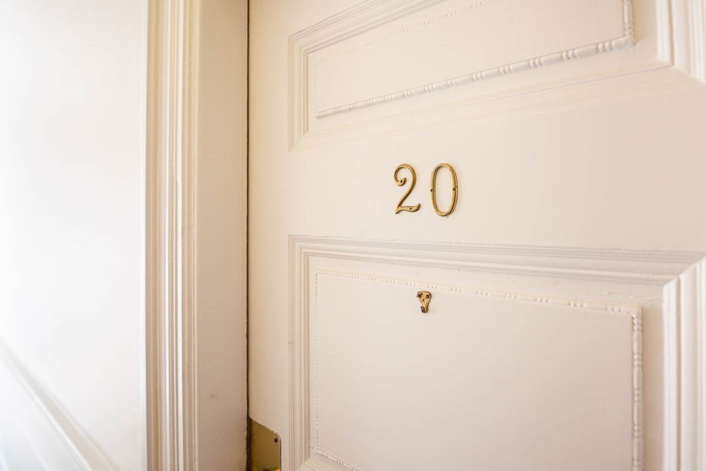 290 Commonwealth Ave # 20