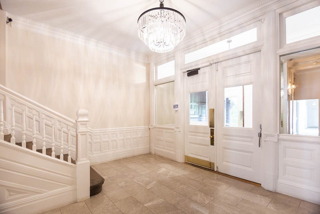 290 Commonwealth Ave # 20