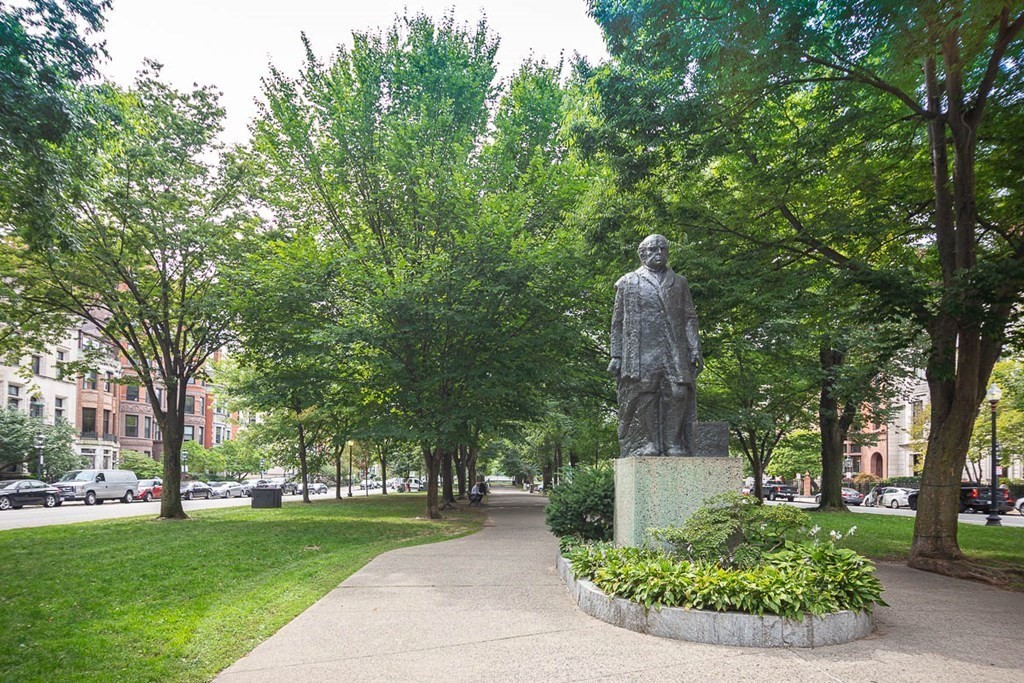 290 Commonwealth Ave # 20