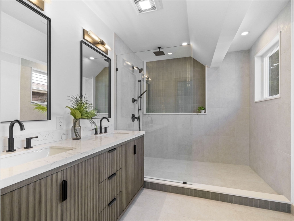 28 Winter St # 28