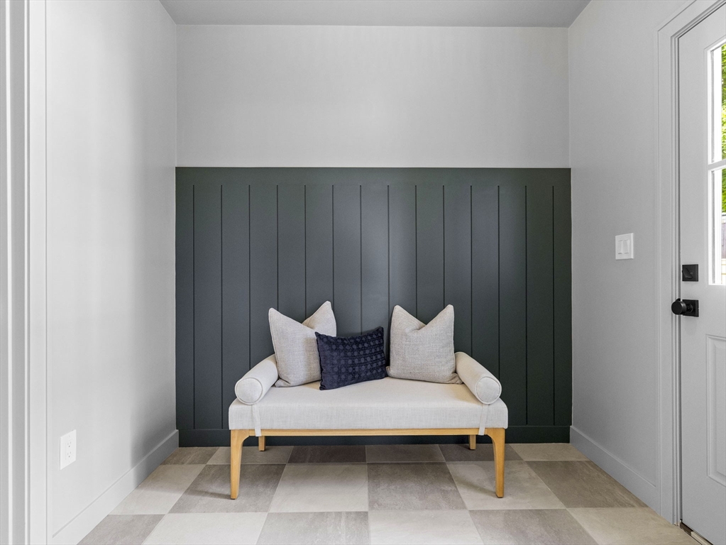 28 Winter St # 28