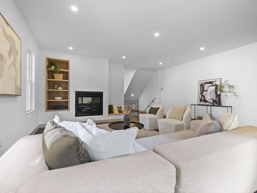 28 Winter St # 28