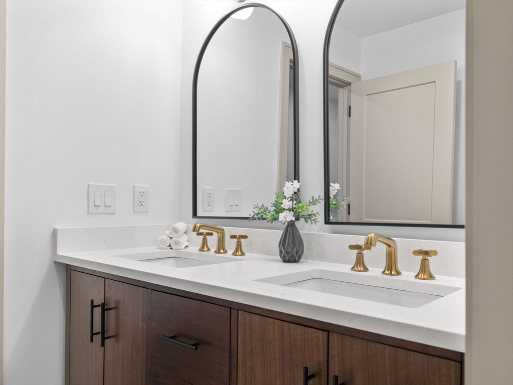 28 Winter St # 28