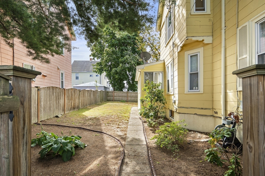 14 Berry St