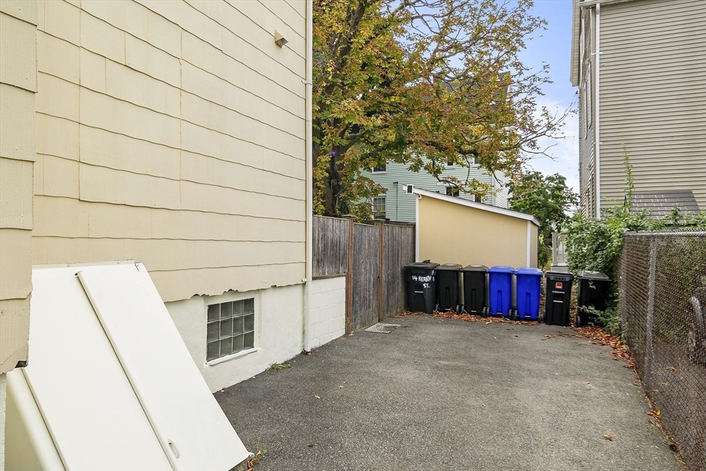 14 Berry St