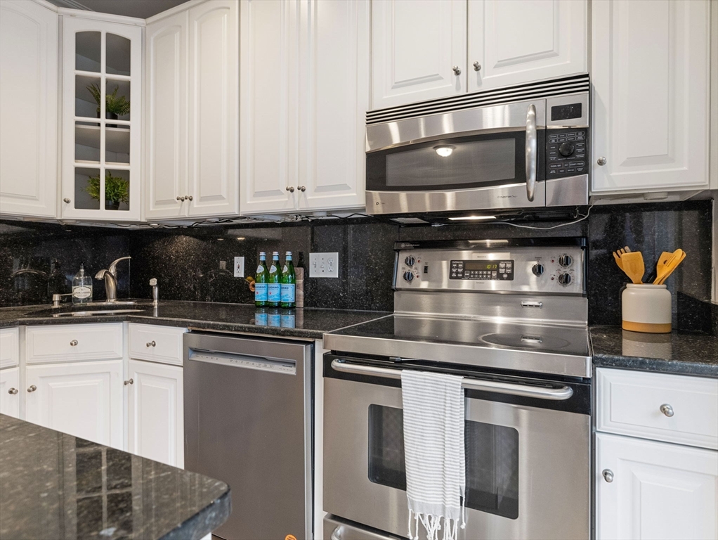 16 Park St # 1