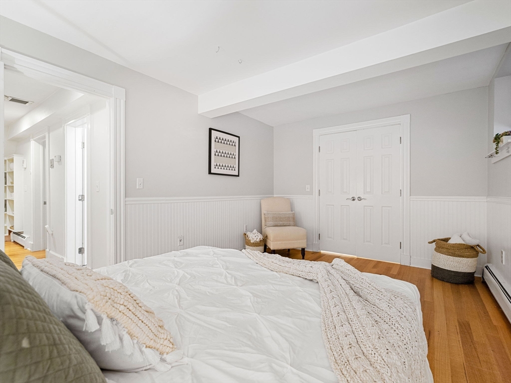 16 Park St # 1