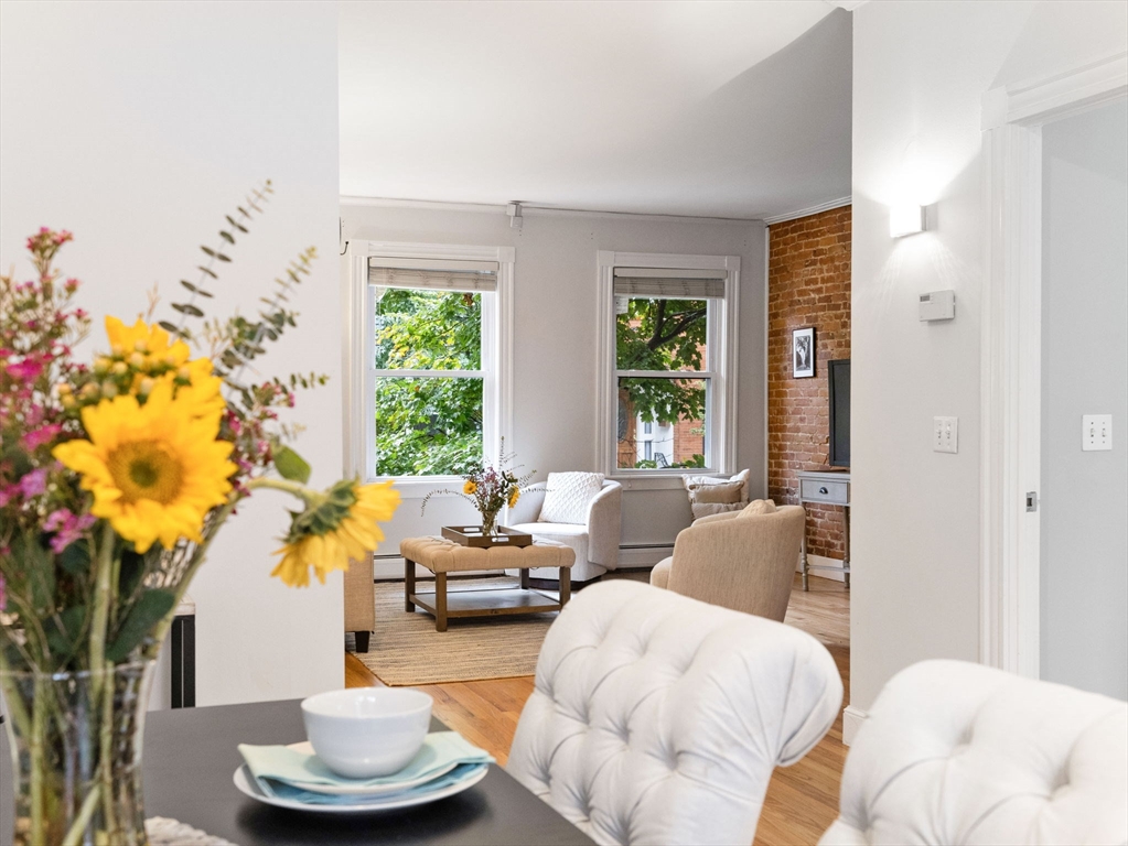16 Park St # 1