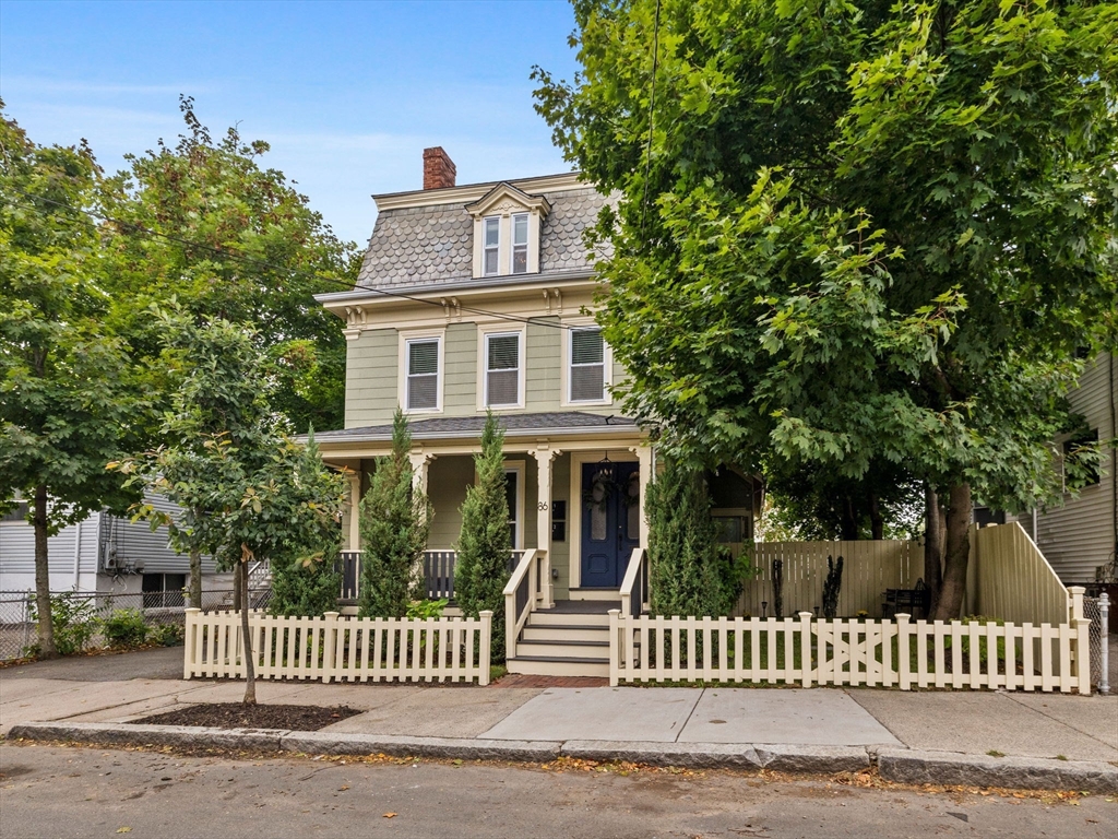 86 Myrtle St # 2