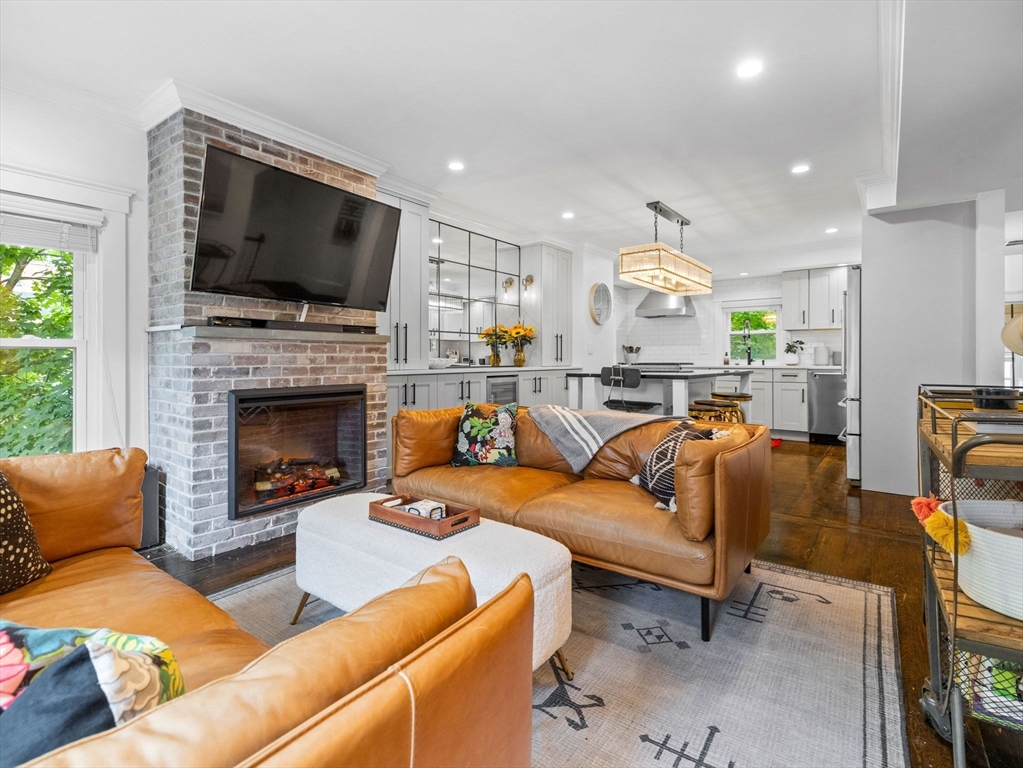 86 Myrtle St # 2