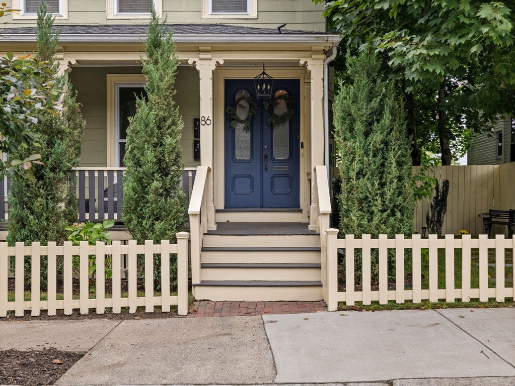 86 Myrtle St # 2