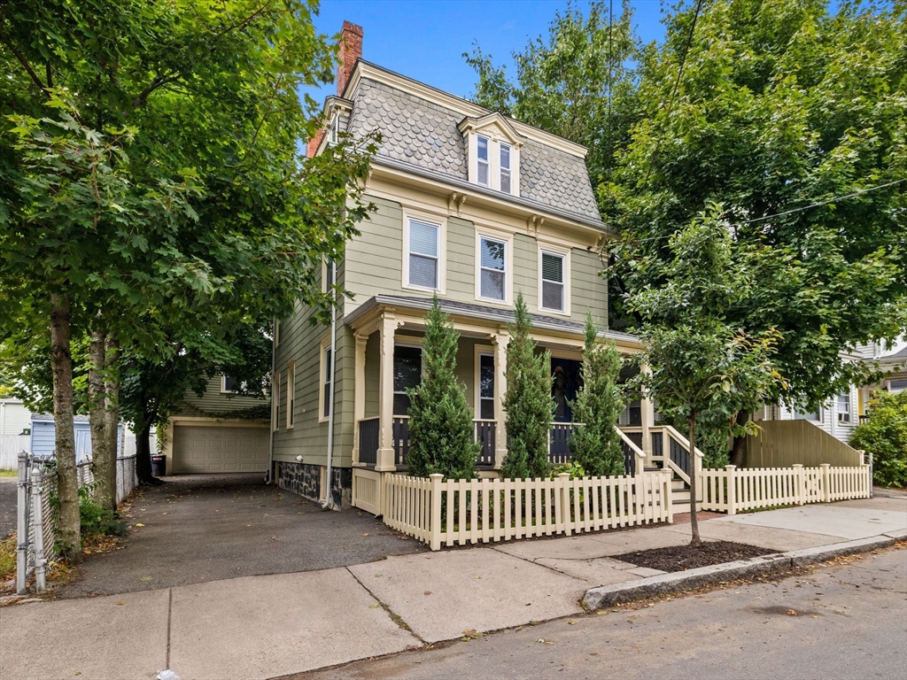 86 Myrtle St # 2