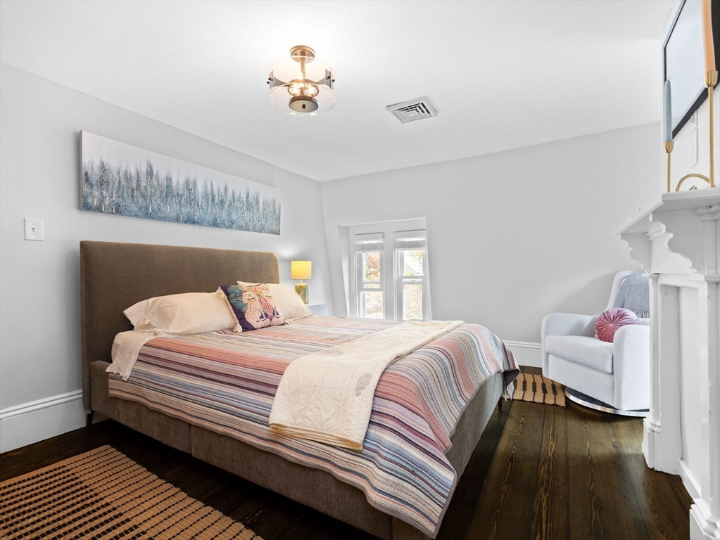 86 Myrtle St # 2